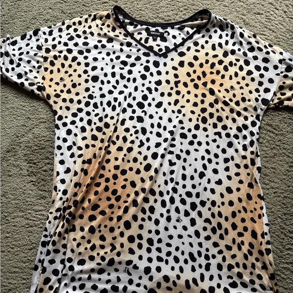 Ladies DKNY ADORABLE Night Shirt, Size XLG, sooo comfy, gr8 material - Picture 14 of 14